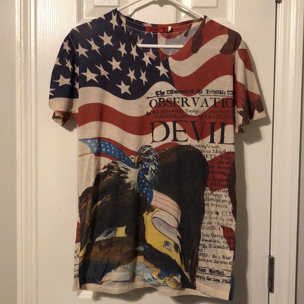 Men’s Vento V-Neck American Flag Shirt